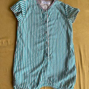 bobo choses 18-24m green striped bubble romper 
Great condition!